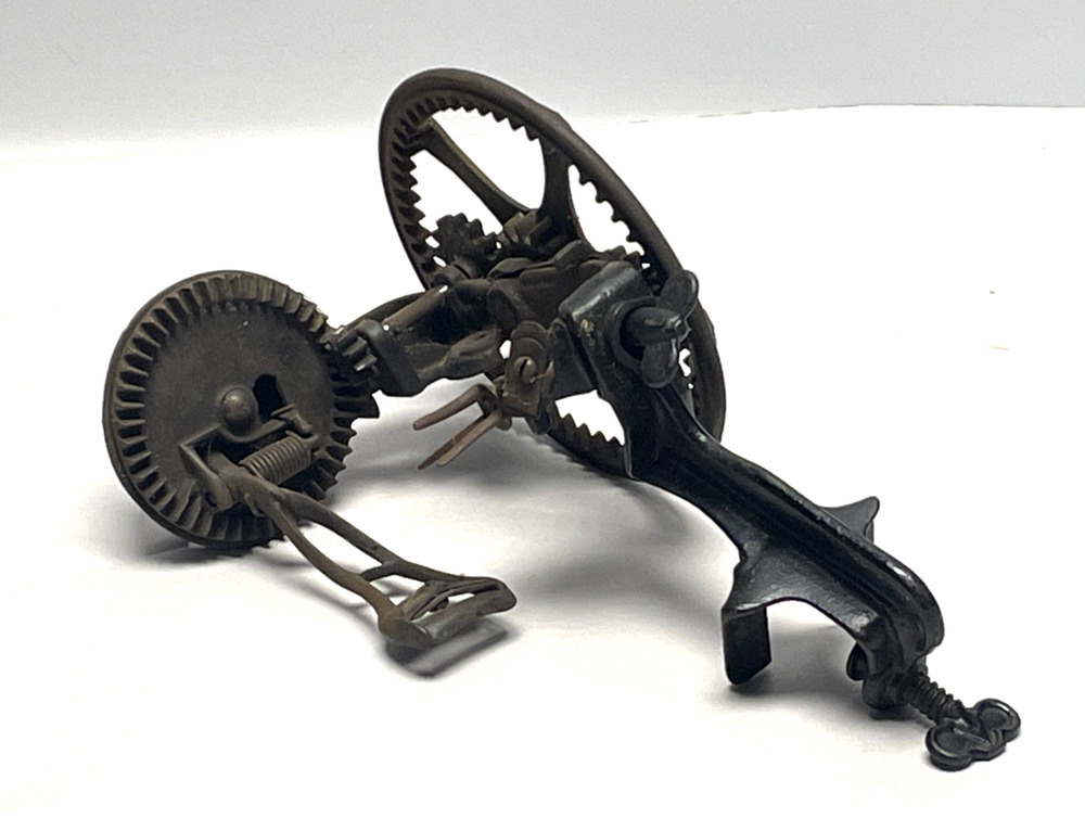 Antique Reading Hardware Co Cast Iron Apple Peeler Parer Pat. 1871 Primitive 12"